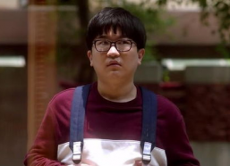 娱乐吃瓜背景女星是谁啊,揭秘“吃瓜群众”热议的神秘女星